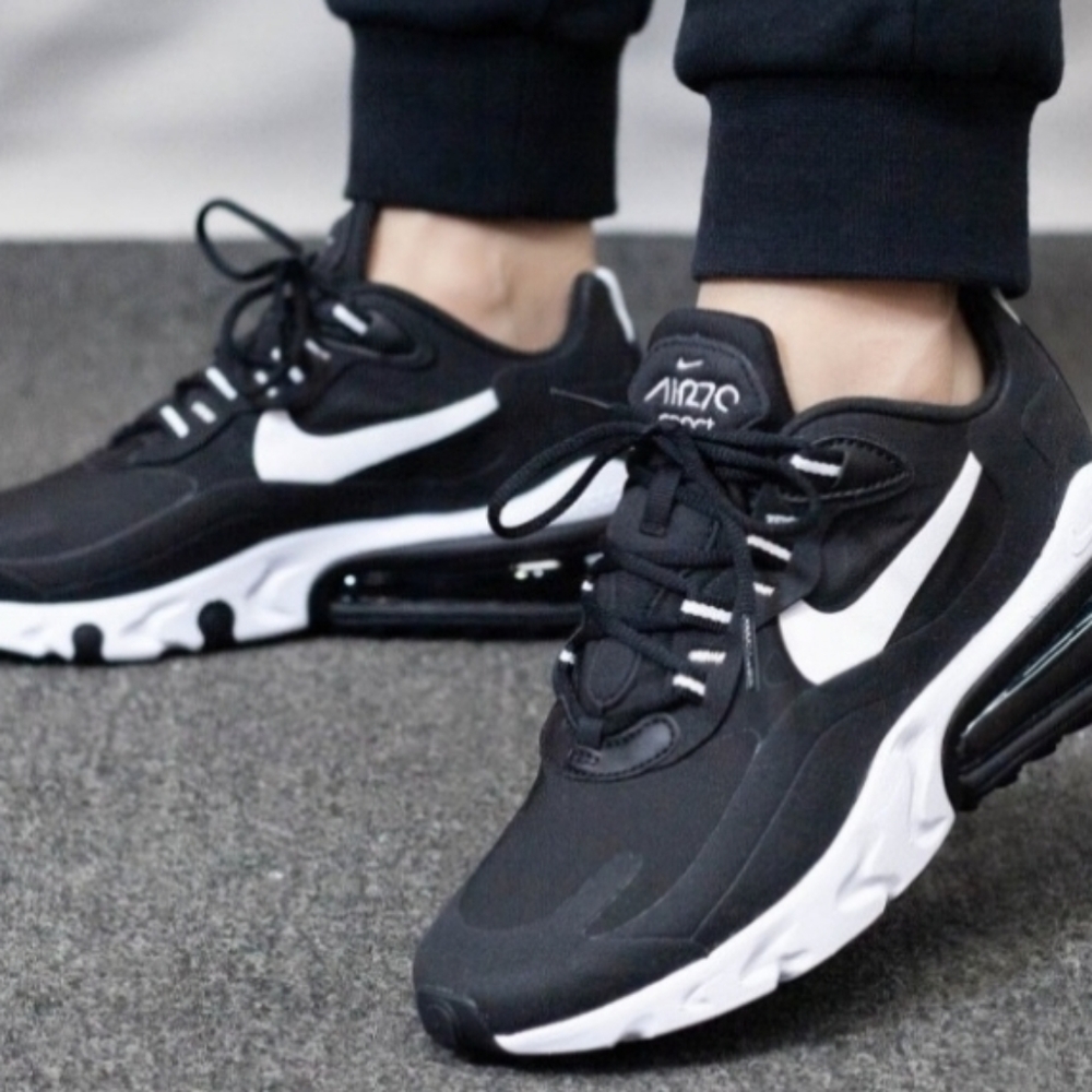 Nike AirMax React 270 Streetwear/Running Shoes size 6.5 for Women